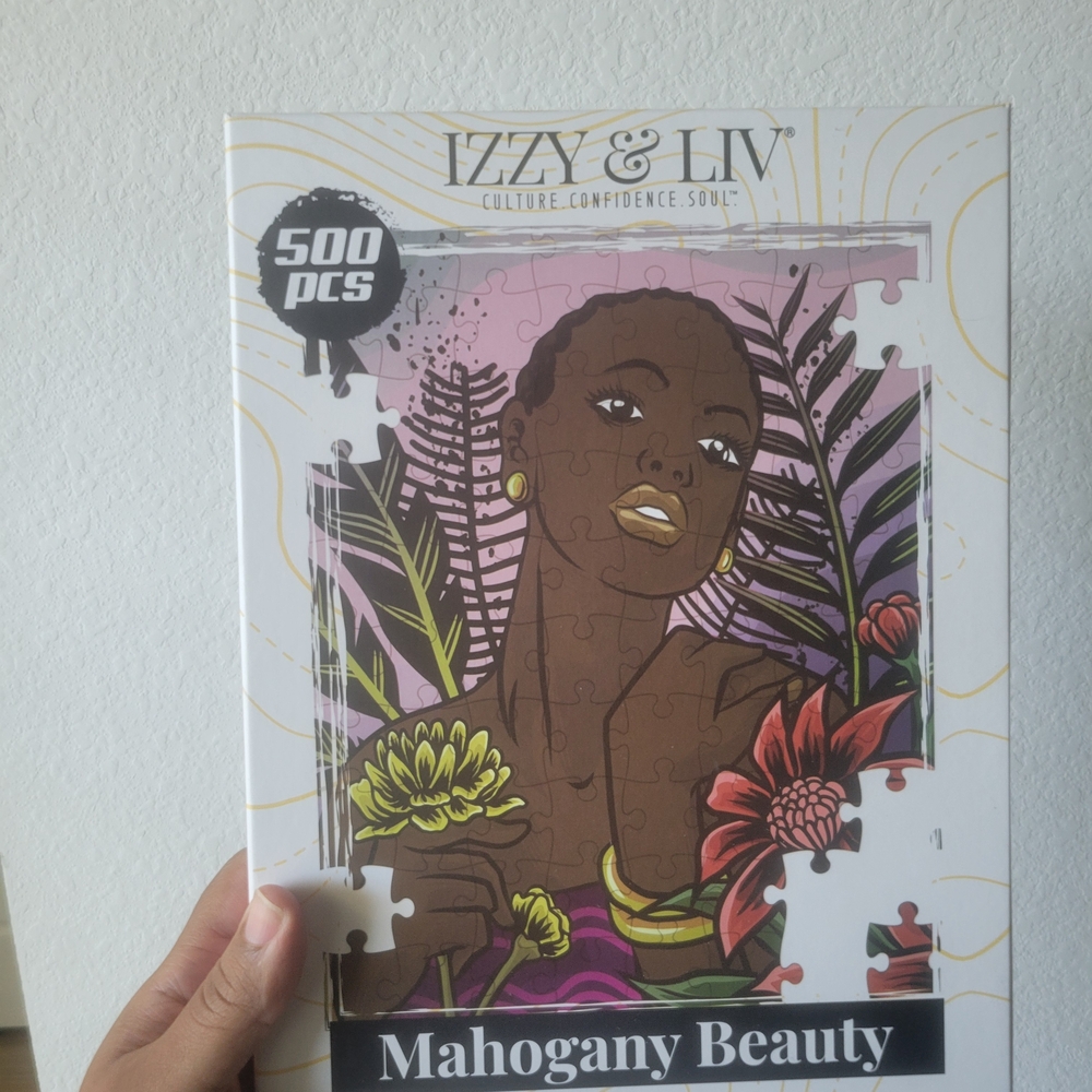 Mahogany Beauty Puzzle Izzy & LIV